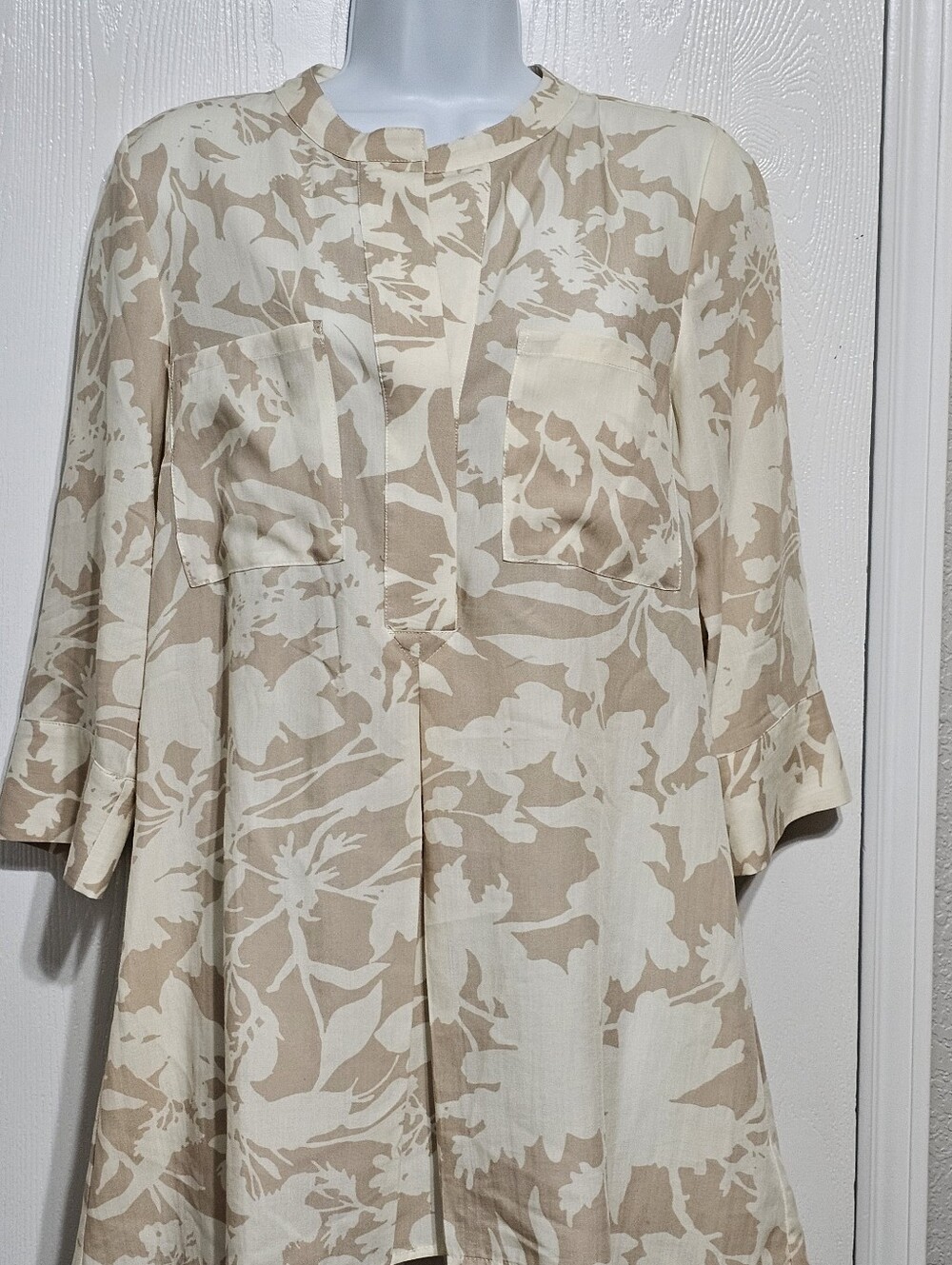 Soft Surroundings Roselyn Tunic Size XS Beige Cream Floral